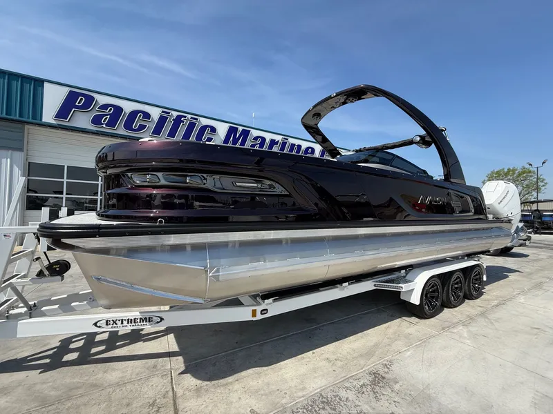 Slide: The Image of Avalon Excalibur Carbon Series Elite Windshield - 27 FT w/ Twin 400HP Mercury V10's! 2026 - 10