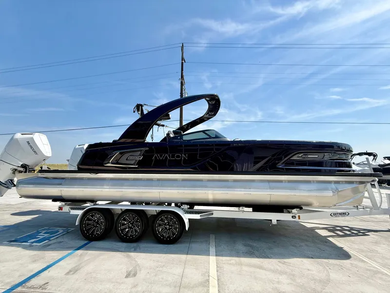 Slide: The Image of Avalon Excalibur Carbon Series Elite Windshield - 27 FT w/ Twin 400HP Mercury V10's! 2026 - 3