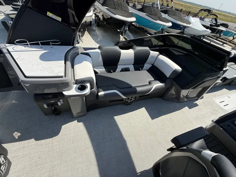 Slide: The Image of Avalon Excalibur Carbon Series Elite Windshield - 27 FT w/ Twin 400HP Mercury V10's! 2026 - 7