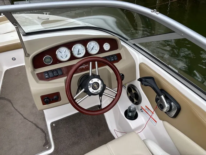 Slide: The Image of Regal BOWRIDER 1900 2010 - 8