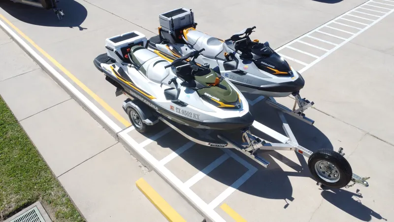 Slide: The Image of Sea-Doo 14' FISH PRO 2019 - 13