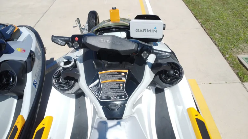 Slide: The Image of Sea-Doo 14' FISH PRO TROPHY 2023 - 19