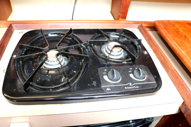 Slide: The Image of Two-burner stove on a 1993 Hunter 33.5 boat. - 27