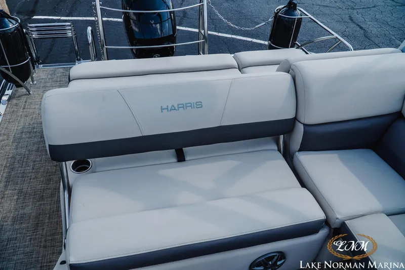 Slide: The Image of 2023 Harris Cruiser 210 boat seating at Lake Norman Marina. - 14