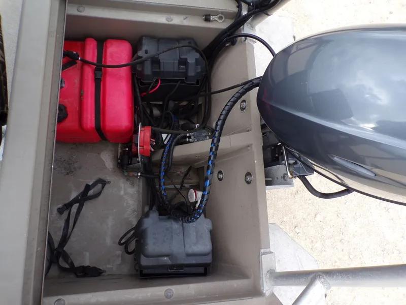 Slide: The Image of Alweld 1960V 2022 boat engine and battery components. - 18