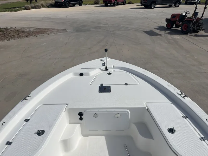 Slide: The Image of Bow of a 2013 Sea Fox 180XT boat on a parking lot. - 11