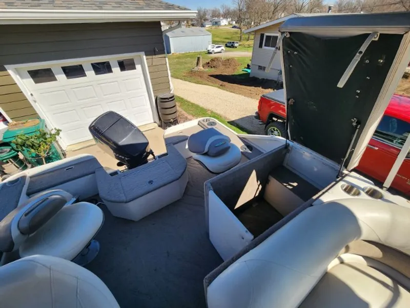 Slide: The Image of Crestliner 2285 LSI Angler 2005 - 5