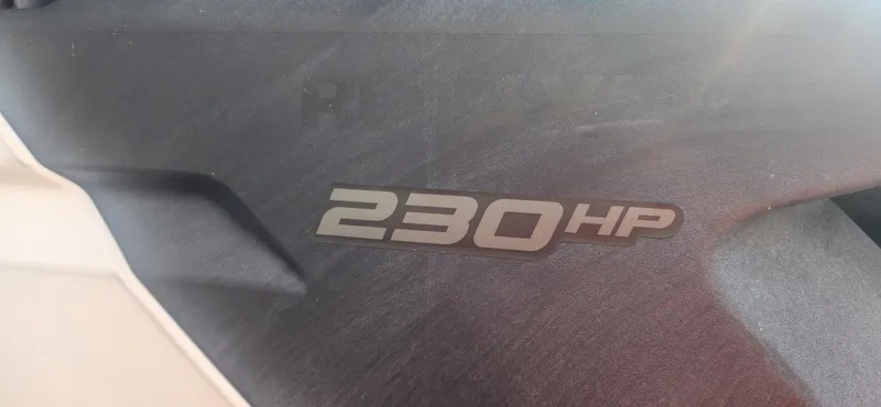 Slide: The Image of Sea-Doo Switch Sport 18 2022 - 6