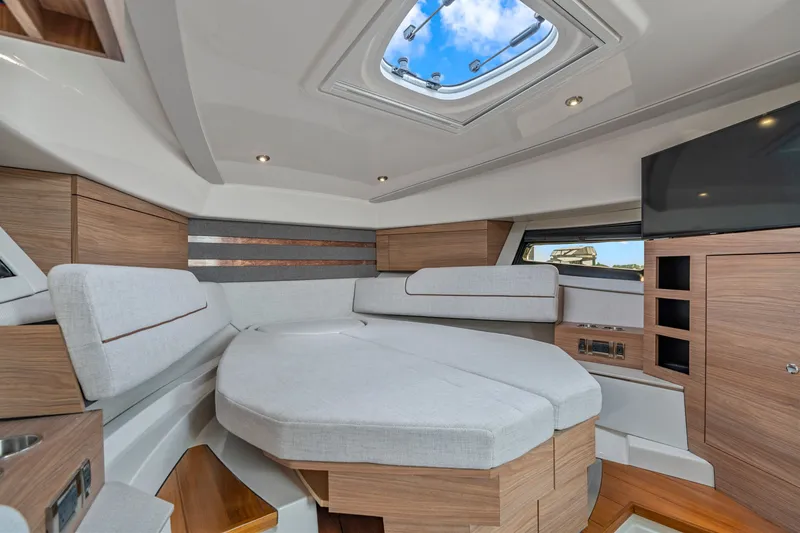 Slide: The Image of Boston Whaler 365 Conquest 2026 - 39