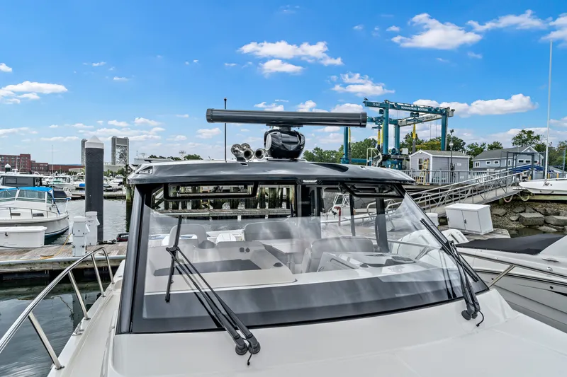 Slide: The Image of Boston Whaler 365 Conquest 2026 - 51