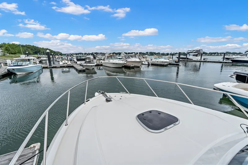 Slide: The Image of Boston Whaler 365 Conquest 2026 - 49