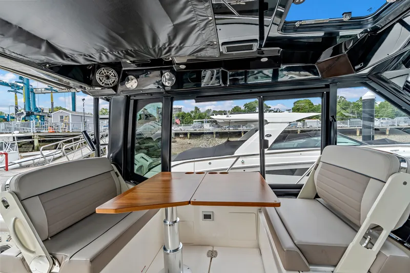 Slide: The Image of Boston Whaler 365 Conquest 2026 - 19