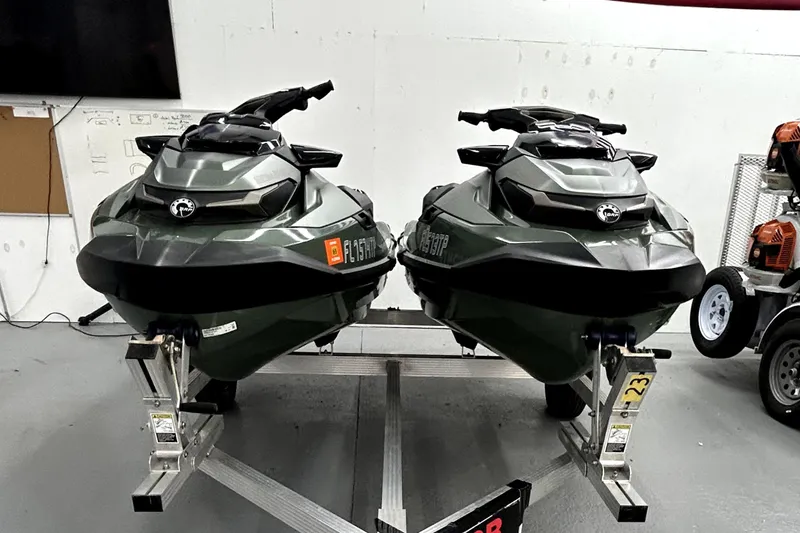The Image of Sea-Doo GTX Limited 300 2023 - undefined