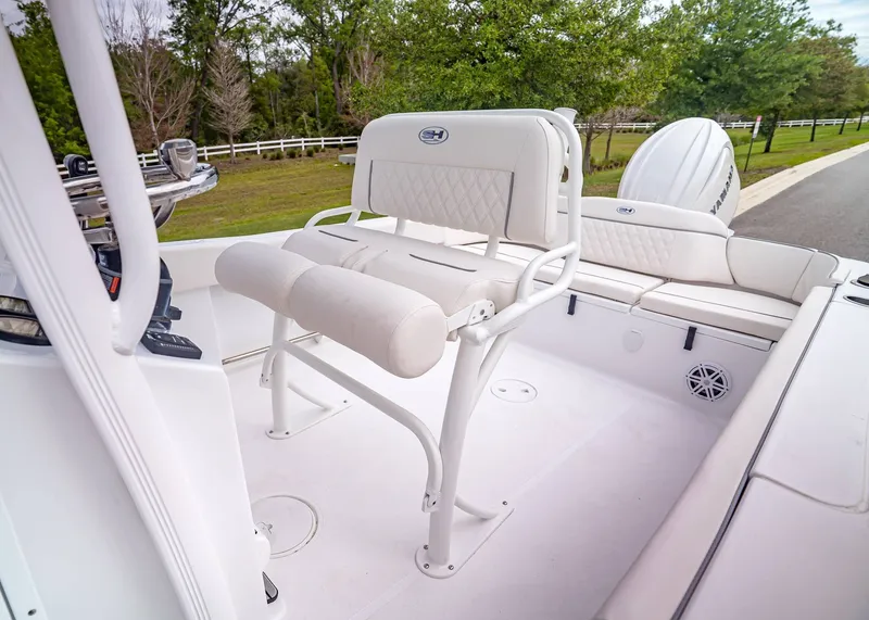 Slide: The Image of Interior of Sea Hunt Ultra 229 boat, model year 2026. - 17