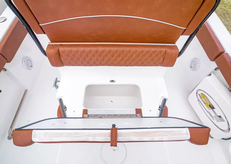 Slide: The Image of Interior of the 2024 Sea Hunt Ultra 265 SE boat. - 15