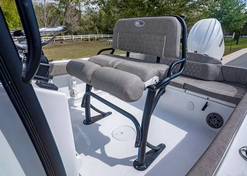 Slide: The Image of Sea Hunt Ultra 219 2026 - 16