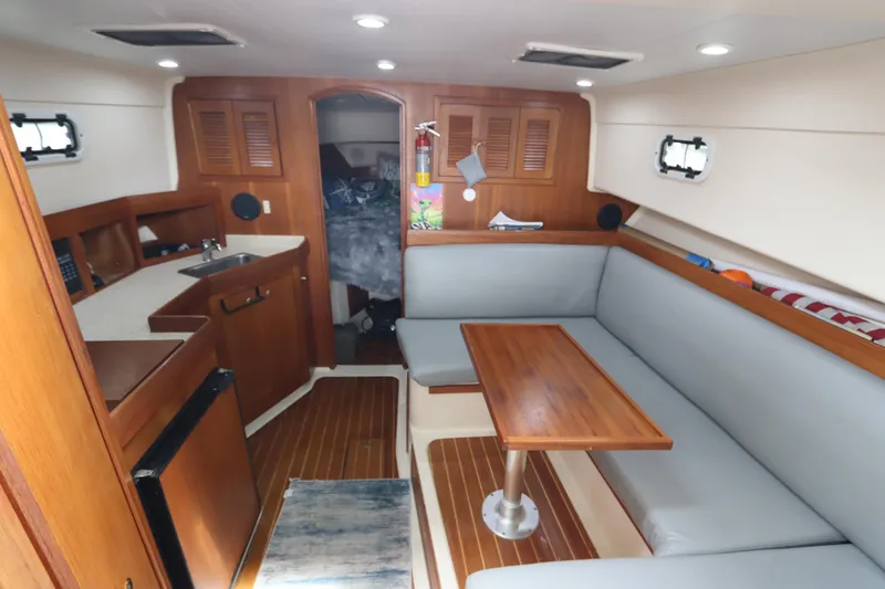 Slide: The Image of Mainship Pilot 34 2002 - 52