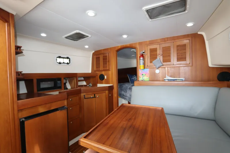 Slide: The Image of Mainship Pilot 34 2002 - 53