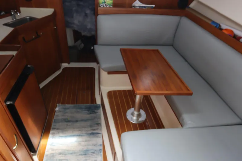 Slide: The Image of Mainship Pilot 34 2002 - 55