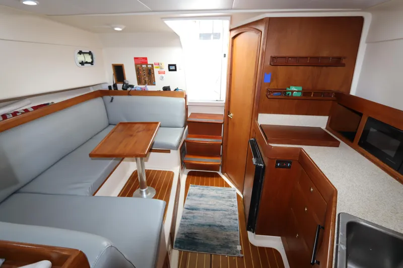 Slide: The Image of Mainship Pilot 34 2002 - 59