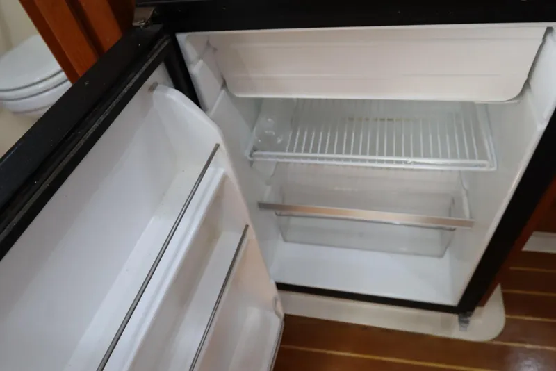 Slide: The Image of Mainship Pilot 34 2002 - 63