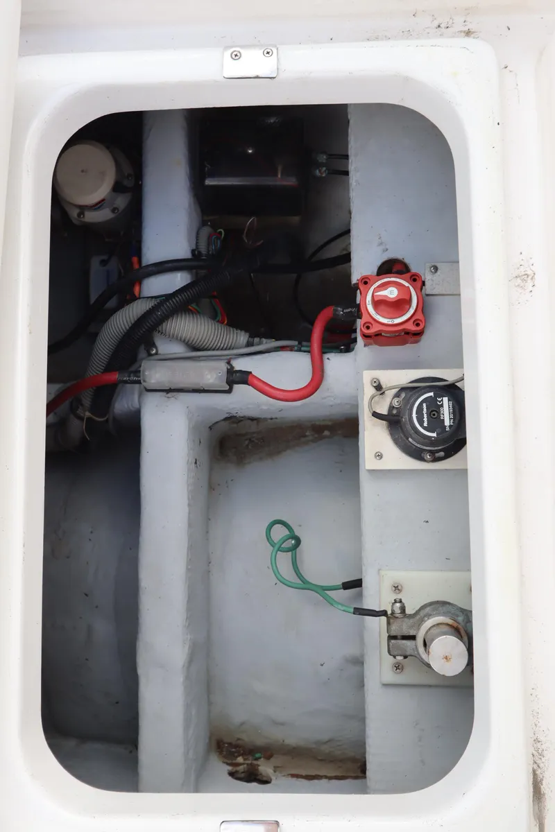 Slide: The Image of Mainship Pilot 34 2002 - 66