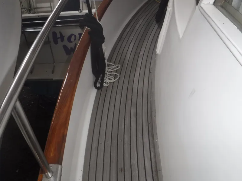 Slide: The Image of Walkway of the 1989 Grand Banks 36 Classic yacht. - 39