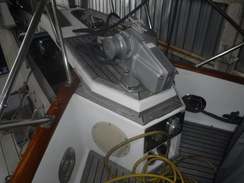 Slide: The Image of Deck view of the 1989 Grand Banks 36 Classic. - 40