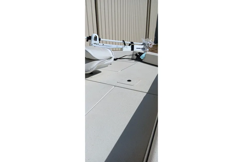 Slide: The Image of 2024 Ranger RB200 boat deck with Minn Kota trolling motor. - 9