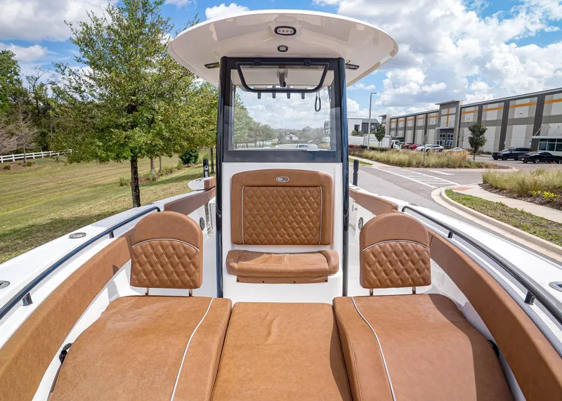 Slide: The Image of Sea Hunt Ultra 265 SE 2026 - 19