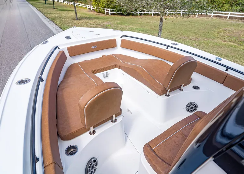 Slide: The Image of Sea Hunt Ultra 265 SE 2026 - 20