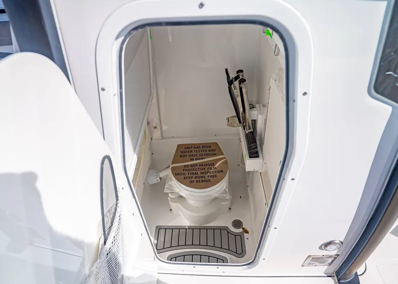 Slide: The Image of Sea Hunt Gamefish 27 Coffin Box 2026 - 24