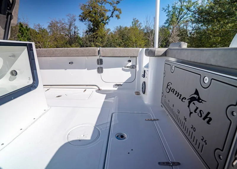 Slide: The Image of Sea Hunt Gamefish 27 Coffin Box 2026 - 8