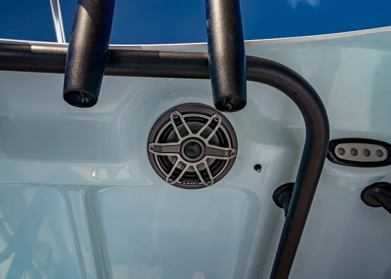 Slide: The Image of Sea Hunt Gamefish 27 Coffin Box 2026 - 18