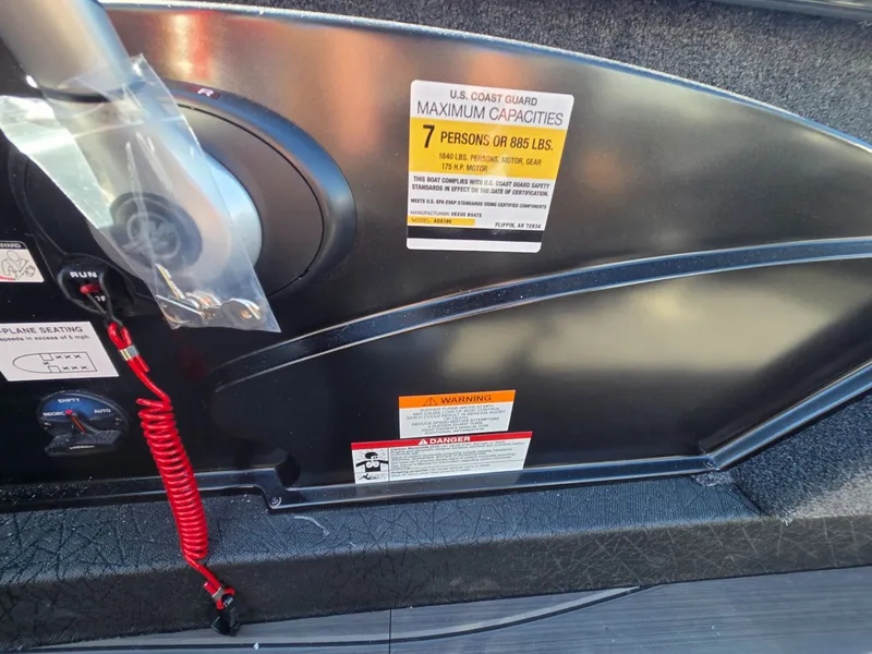 Slide: The Image of Vexus Boats ADX190 2026 capacity label, 7 persons or 885 lbs. - 38