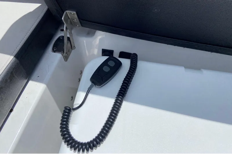 Slide: The Image of Remote control on Monterey Elite 30 OB boat, year 2026. - 35