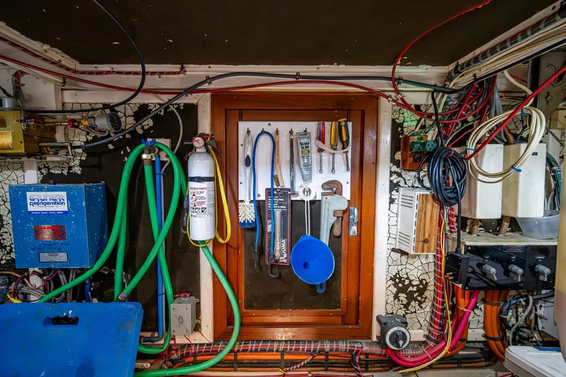 Slide: The Image of Grand Banks 46 Classic 1990 - 63