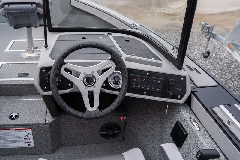 Slide: The Image of Starcraft FISHMASTER 196DC 2026 - 12