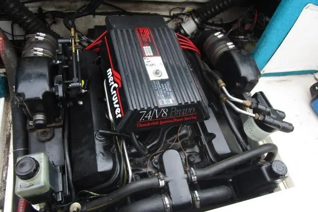 Slide: The Image of Engine of a 1995 Wellcraft 236 Eclipse boat, featuring a MerCruiser 7.4L V8. - 19