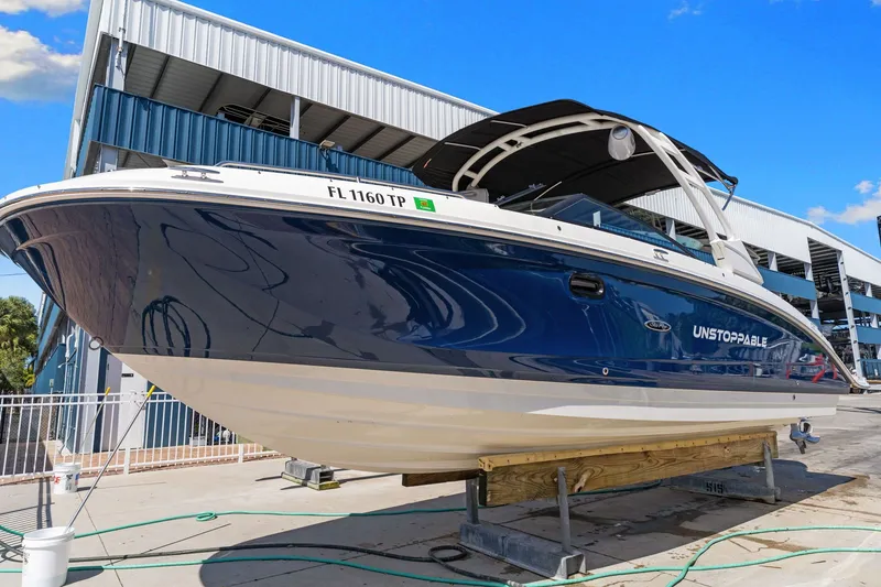 Slide: The Image of Sea Ray SDX 290 Outboard 2023 - 2