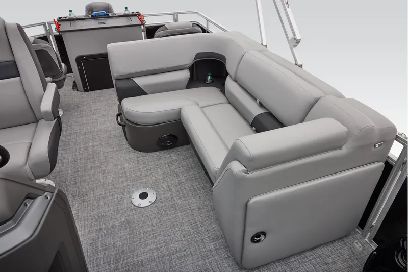 Slide: The Image of Sun Tracker SportFish 20 DLX 2026 - 50