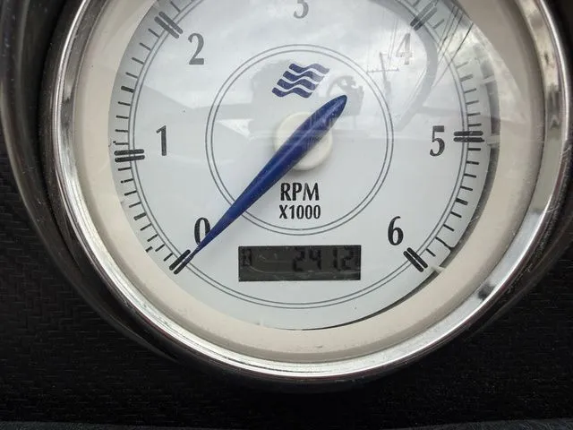 Slide: The Image of Four Winns 200 Horizon 2010 - 14