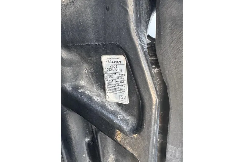 Slide: The Image of 2006 Sea Pro 196 Center Console engine serial number plate, displaying specifications. - 8