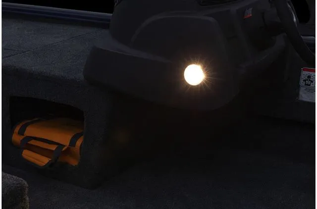 Slide: The Image of Tracker Pro 170 2022 - 14