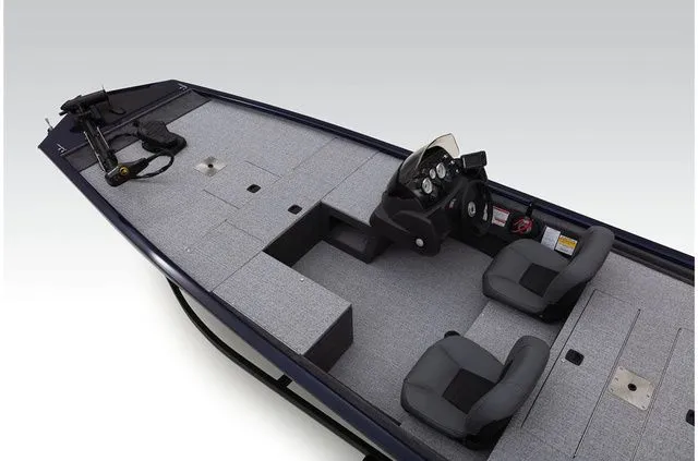 Slide: The Image of Tracker Pro 170 2022 - 16