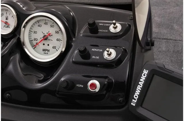 Slide: The Image of Tracker Pro 170 2022 - 19