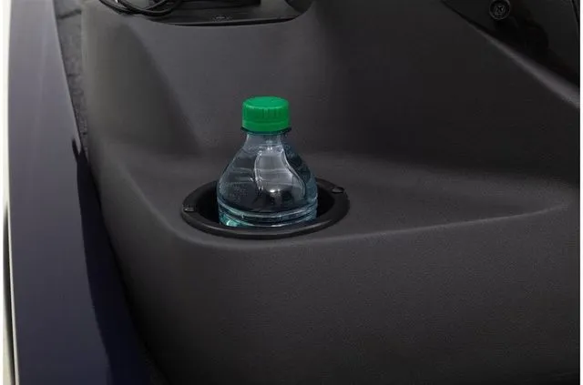 Slide: The Image of Tracker Pro 170 2022 - 20