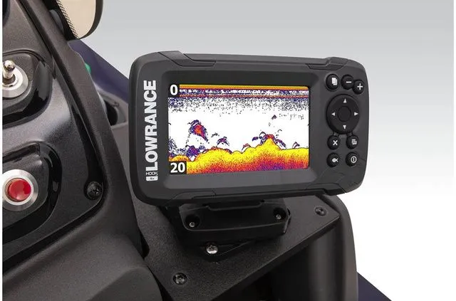 Slide: The Image of Tracker Pro 170 2022 - 21