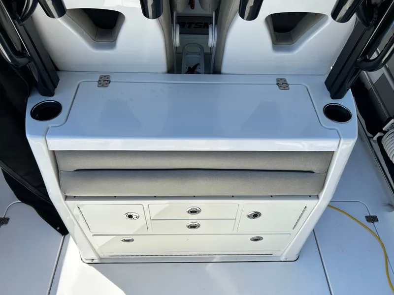 Slide: The Image of Sportsman 302 Center Console 2021 - 14