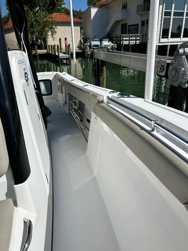 Slide: The Image of Sportsman 302 Center Console 2021 - 7